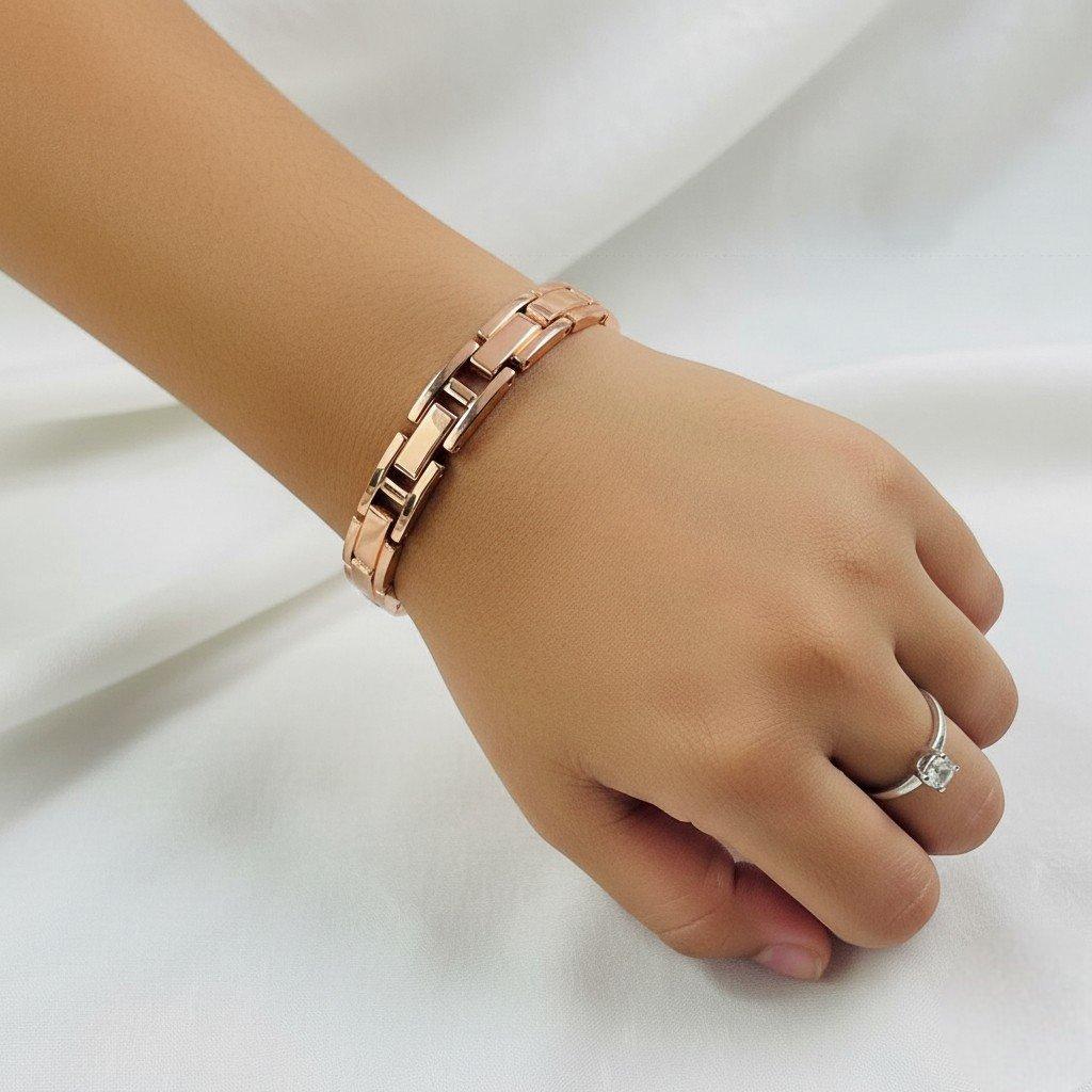 WHL00350 ZWA Round Stone Chain Linked Women's Watch - WHL