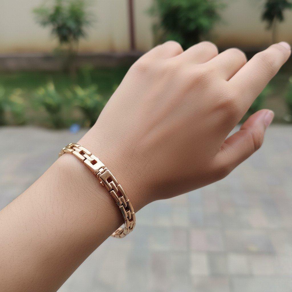 WHL00350 ZWA Round Stone Chain Linked Women's Watch - WHL